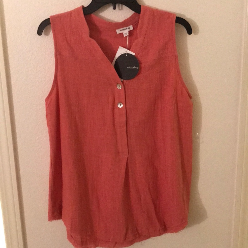 Sleeveless mittoshop top